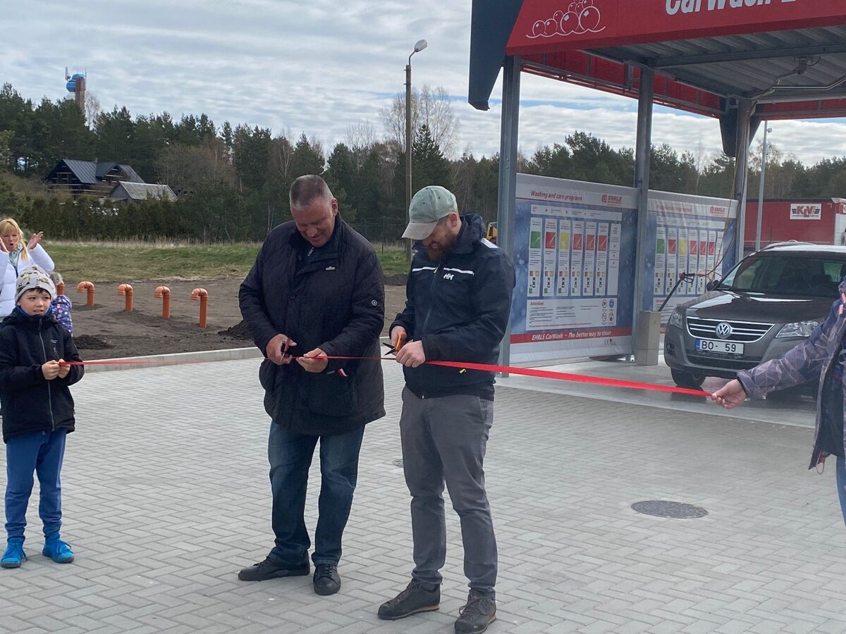EHRLE pašapkalpošanās automazgātava Pāvilostā, Latvijā